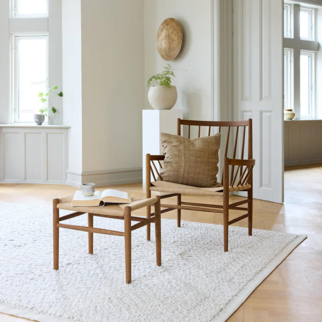 J83 Stool
